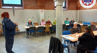 Pogadanka z seniorami o oszustwach i bezpieczeństwie