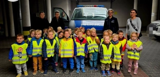 Bezpiecznie w drodze do przedszkola. Spotkanie z policją