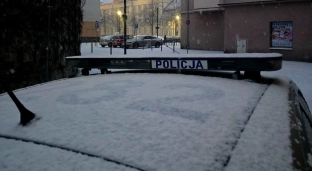 Pierwszy śnieg? Uważaj na drogach!