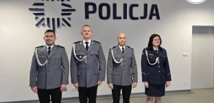 Awanse w oławskiej policji - funkcjonariusze odebrali akty mianowania