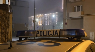 Mgły osłabiają widoczność. Policja przypomina o zasadach bezpieczeństwa