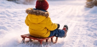 Bezpieczna zima oczami dzieci. Konkurs plastyczny dla uczniów z powiatu oławskiego
