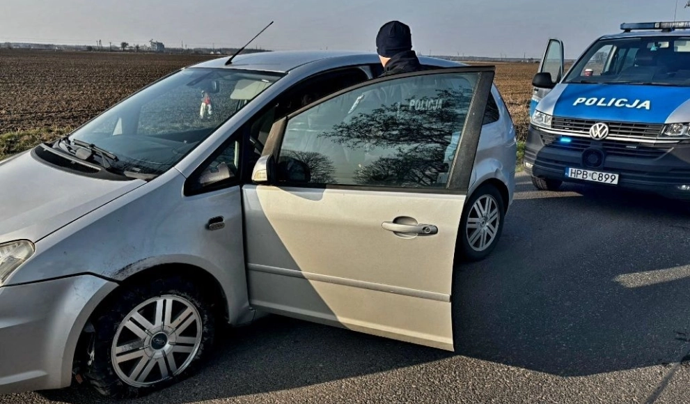 Ponad 3 promile i jazda na feldze. Obywatelskie ujęcie pijanego kierowcy