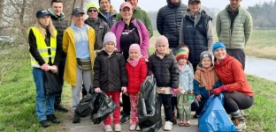 Wspólnie posprzątali wały rzeki