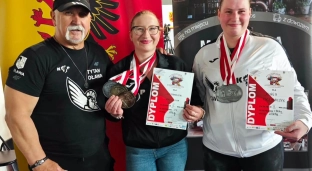 Dwa srebra dla MAKS Tytan Oława. Siostry Kaczmarczyk wicemistrzyniami Polski!