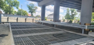 Przy dworcu PKP powstaje nowy parking przesiadkowy