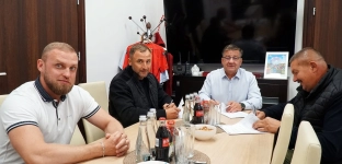 Nowy węzeł przesiadkowy przy stacji kolejowej w Lizawicach