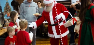 Dzieci Dzieciom, czyli charytatywna impreza Mikołajkowa już niedługo w Oławie