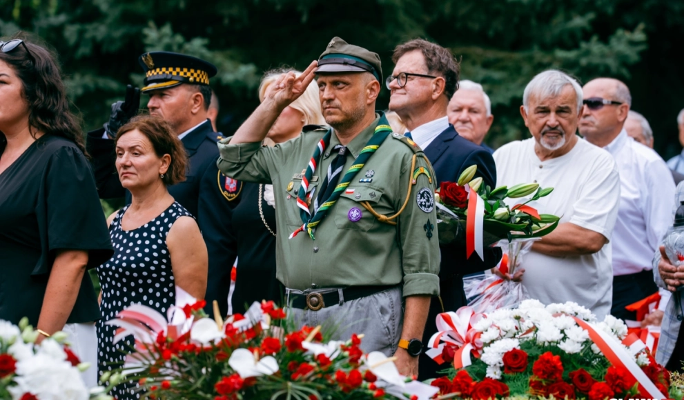 Syreny rozległy się w całej Polsce. Oława uczciła Powstanie Warszawskie w skromnym gronie