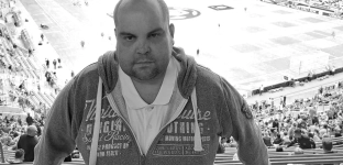 Kibice Moto-Jelcz Oława żegnają swojego kolegę. Nie żyje Andrzej Bełza