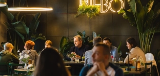 Restauracja NiEbO zaprasza na 1. urodziny. Cztery dni pełne muzyki, wyjątkowych smaków i niespodzianek.
