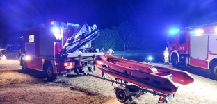 Akcja służb na pierwszym stawie w Jelczu-Laskowicach. Na miejsce wezwano płetwonurka