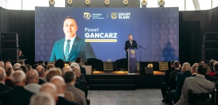 Nowa inicjatywa zbrojeniowa i cztery panele o bezpieczeństwie