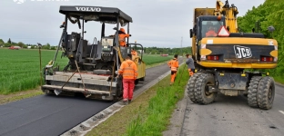 Końcowy etap inwestycji przy Kilińskiego w Oławie. Trwa układanie nawierzchni