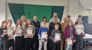 Młodzież z Domaniowa zmierzyła się z wiedzą pożarniczą