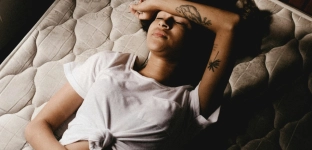 Alkohol a układ pokarmowy: zgaga, nudności, biegunki