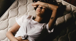 Alkohol a układ pokarmowy: zgaga, nudności, biegunki