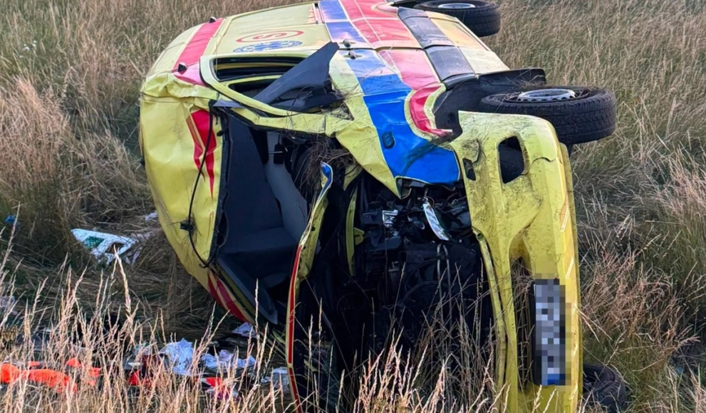 Groźny wypadek ambulansu na A4. Czterech ratowników w szpitalach