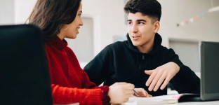 Profesjonalny Kreator CV - Twój klucz do sukcesu zawodowego