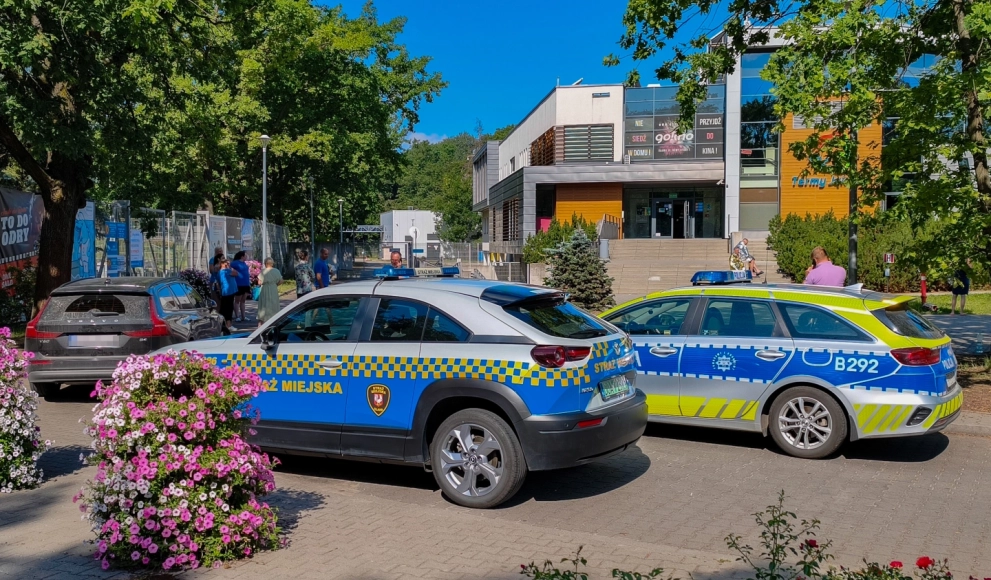 Alarm bombowy w Termach Jakuba. Trwa ewakuacja i działania służb