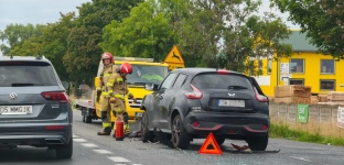 Zderzenie dwóch samochodów w Marcinkowicach. Jedna osoba poszkodowana