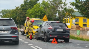 Zderzenie dwóch samochodów w Marcinkowicach. Jedna osoba poszkodowana