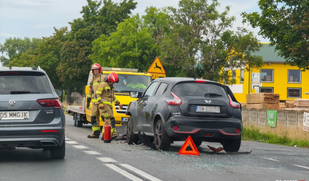 Zderzenie dwóch samochodów w Marcinkowicach. Jedna osoba poszkodowana