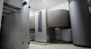 Kotły elektryczne indukcyjne – jak działają i kiedy się najlepiej sprawdzają?