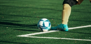 Przerwa na analizę VAR - czy wlicza się do doliczonego czasu?