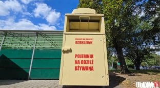 Kontenery na odzież zostają usunięte. Zmiany w zbiórce używanej odzieży