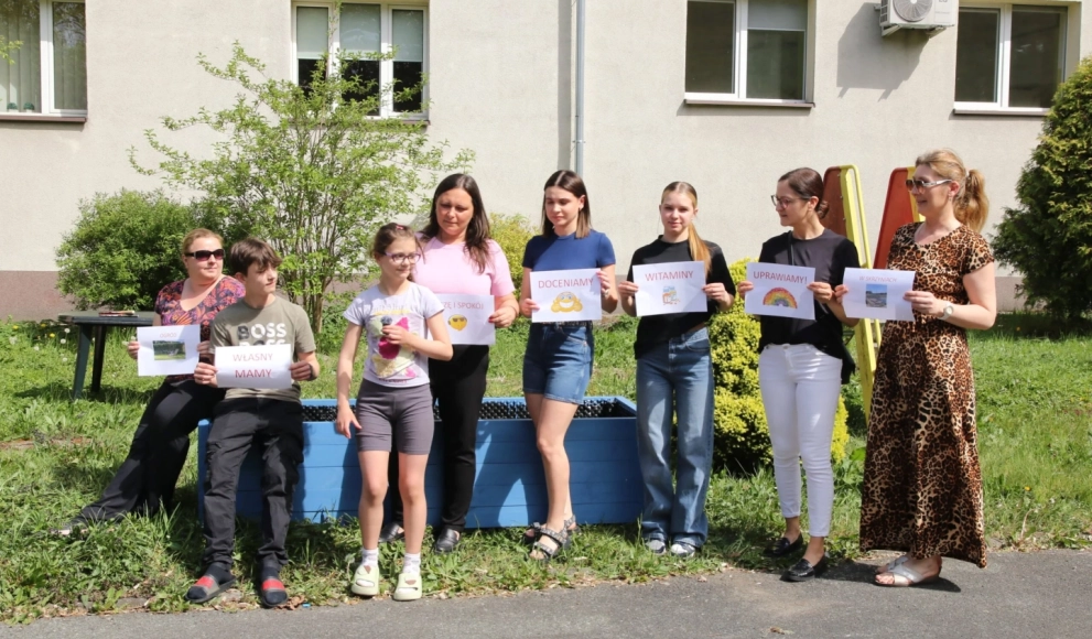 Mieszkańcy pomagają stworzyć ogród dla podopiecznych Domu Dziecka