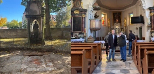Krypta z ludzkimi szczątkami. Niezwykłe odkrycie przy kościele w Miłoszycach